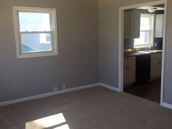 5th image of 1322 Parkway Ct