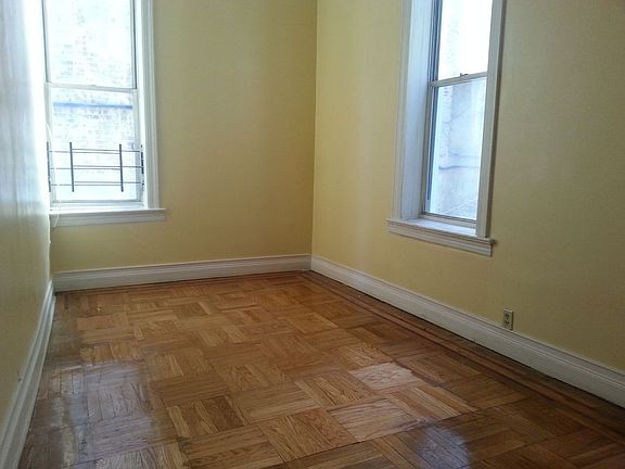 2nd image of 1528 Bedford Ave APT 4C