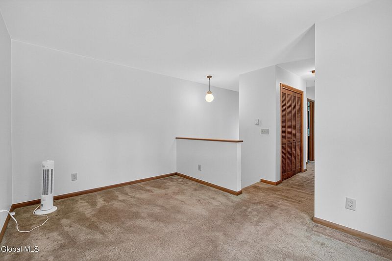 3rd image of 96 Vosburgh Road