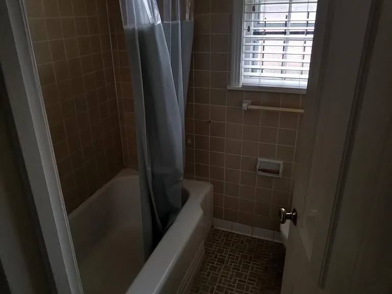 5381 Laurie Ln — Photo 1