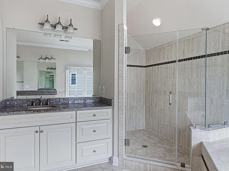 1751 Tysons Crest Ln — Photo 31