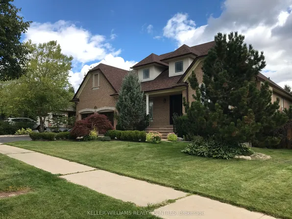 148 Hunterwood Chase, Vaughan, ON L6A 4A8