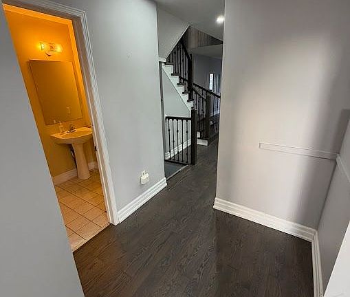 4th image of 20 Ridge Valley Ct