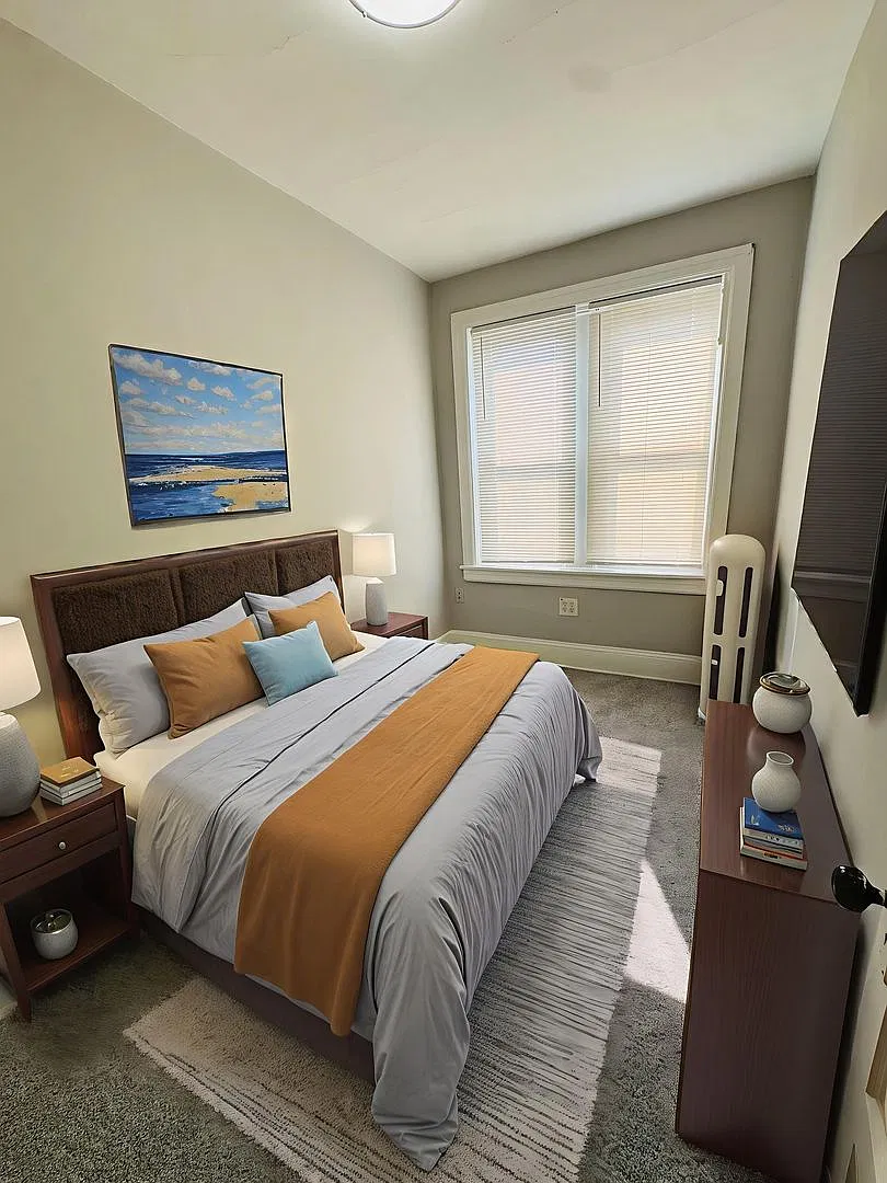 3 bed, 1.0 bath, $1,650 — Photo 4
