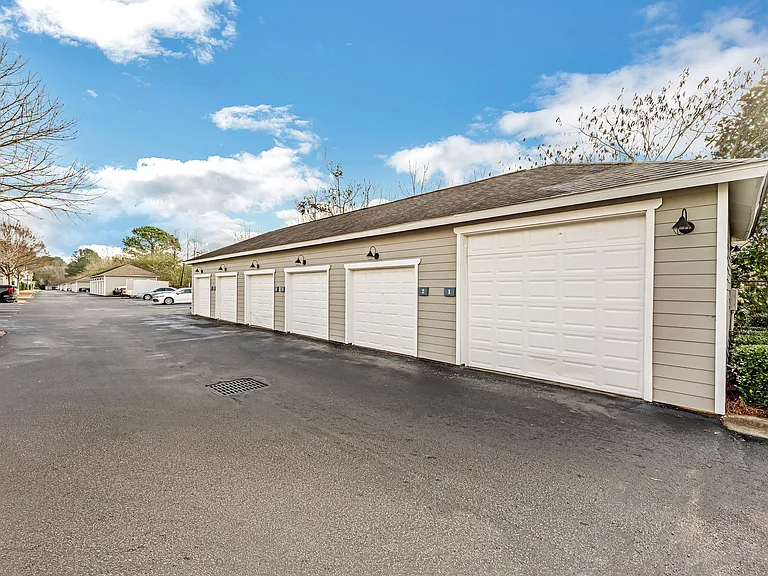 Garages for Rent