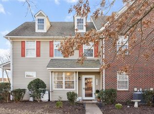 404 Primrose Ln, Chesapeake, VA 23320