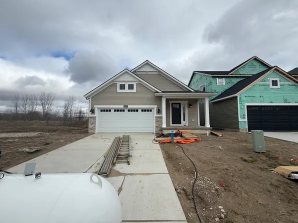 6689 Castleton Dr, Grand Ledge, MI 48837