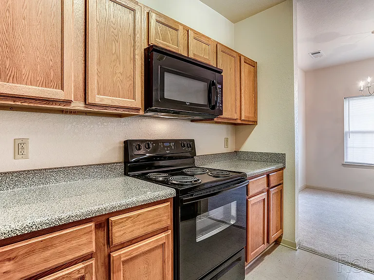 Northfield Ridge Apartments — Photo 20