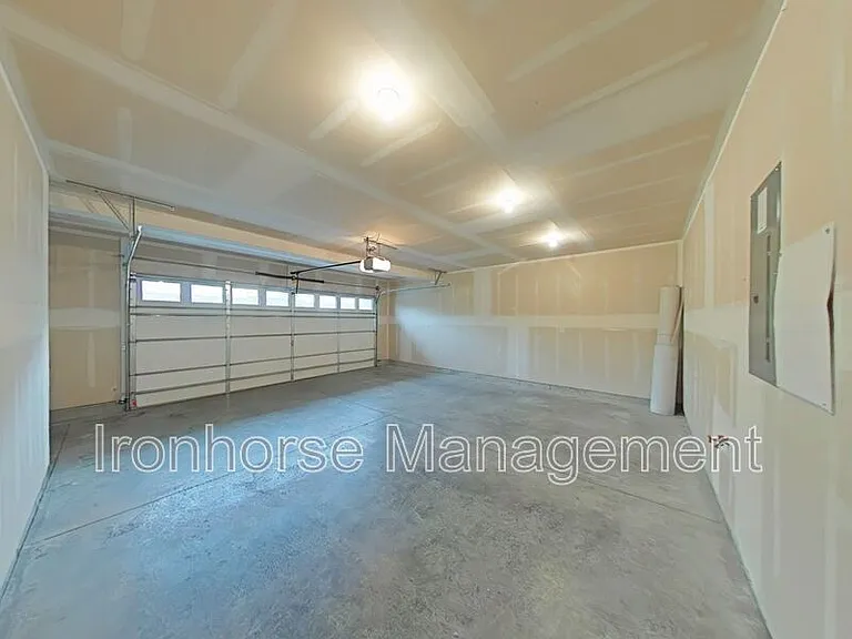 2930 Warbler Way #B — Photo 20