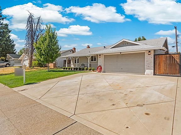 2nd image of 542 Cottonwood Street
