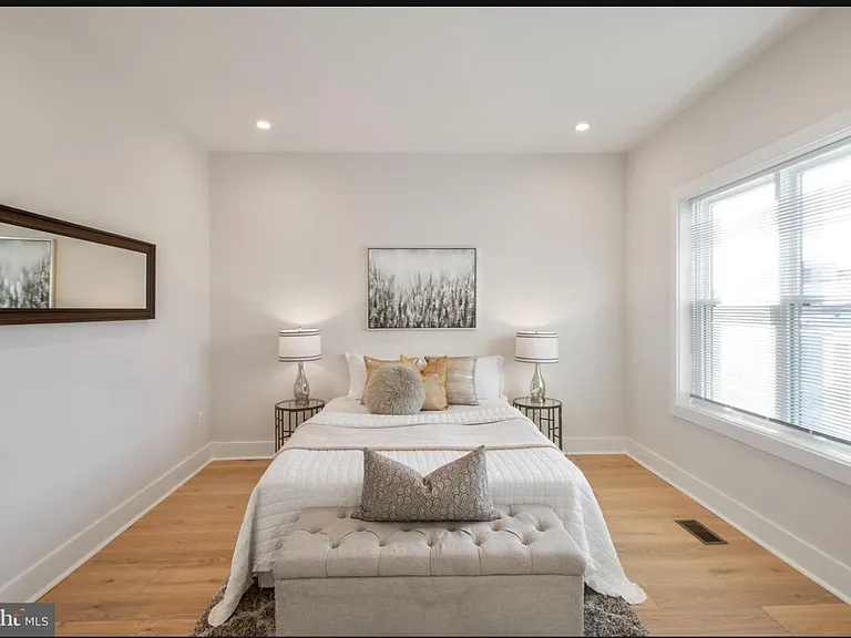 1722 W Virginia Ave NE #3A — Photo 12