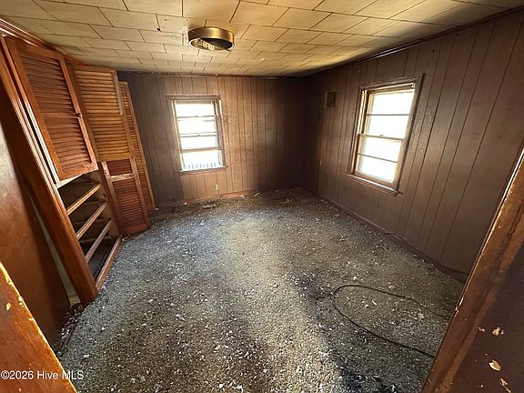 5th image of 10281 Gibson Road