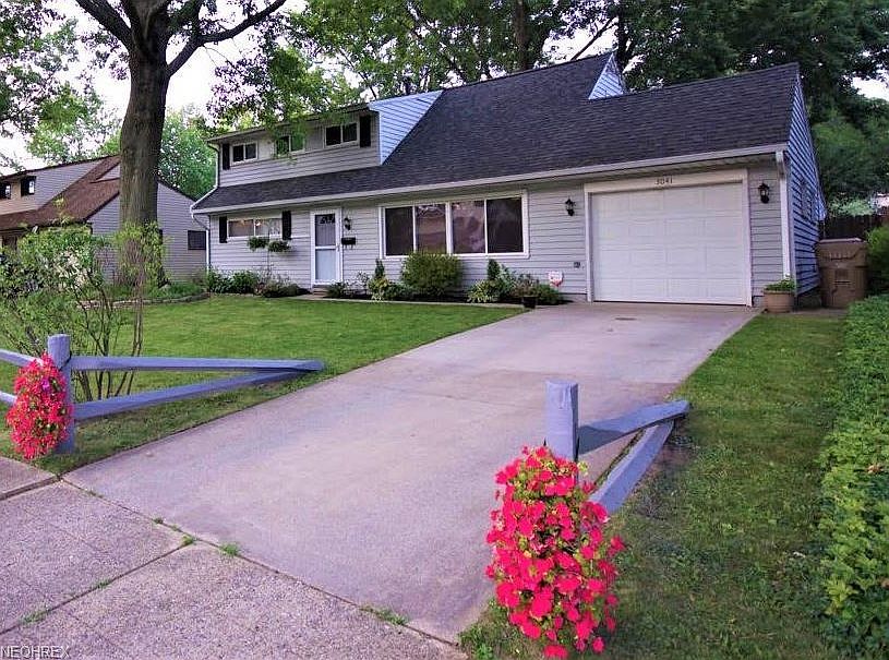 1st image of 3041 13th St