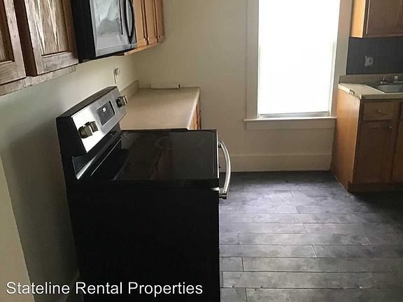 3rd image of 1418 Ashland Ave