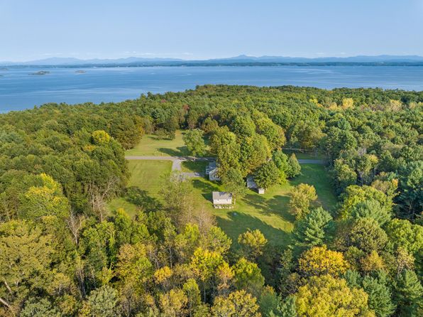 767 Point Rd, Willsboro, NY 12996