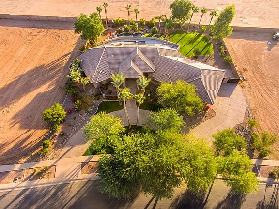 3rd image of 286 E Cornerstone Cir