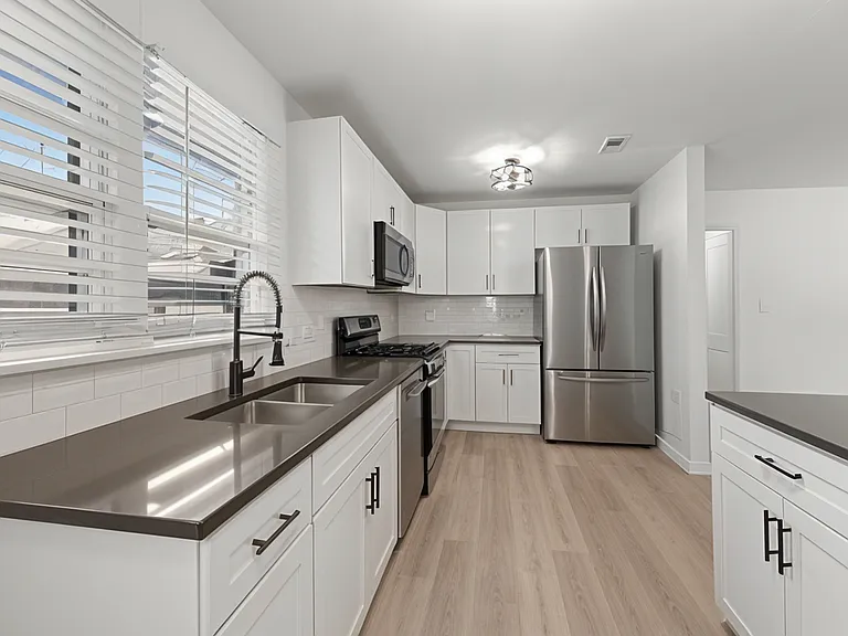 3906 Booth St — Photo 1