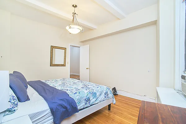 Rented by Living New York | media 10