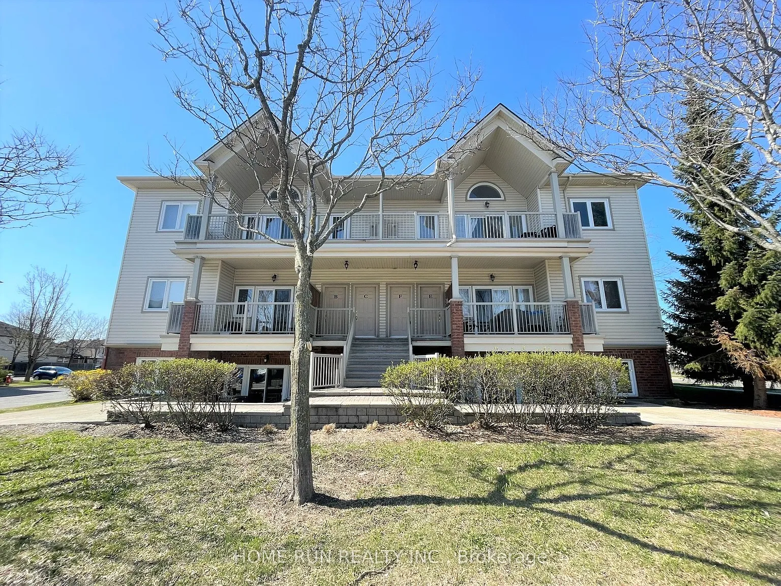 2 bed, $2,050 — Photo 1