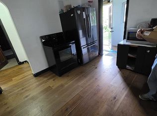933 W 3rd St, Marion, IN 46952