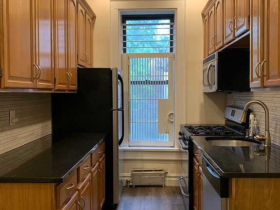 3rd image of 322 7th Ave APT 2