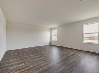 301 Avenue A St, Ennis, TX 75119