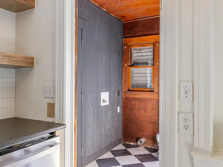 2242 W Eubanks St — Photo 9