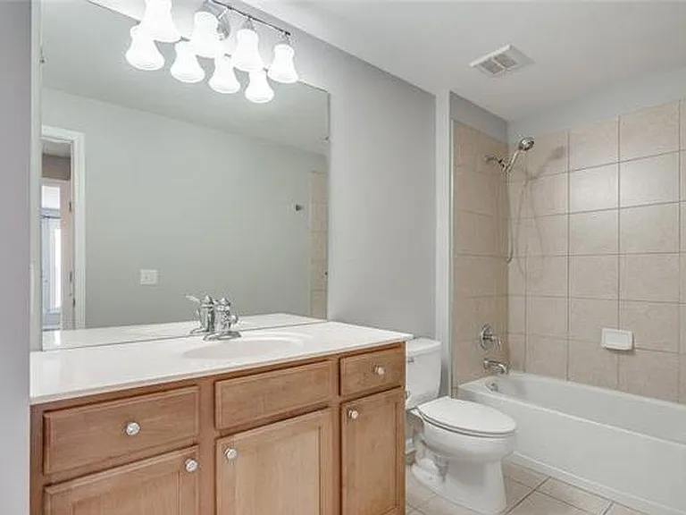 27859 Hopkins Dr — Photo 13