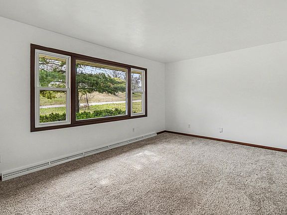 4th image of 5381 Thayer Ave