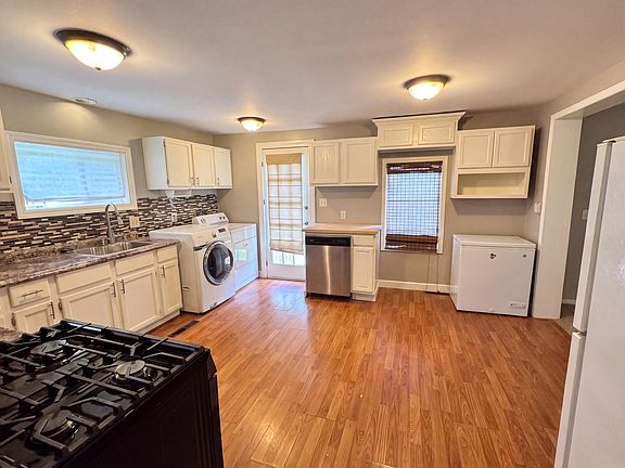 4th image of 1446 E Whiteside Street
