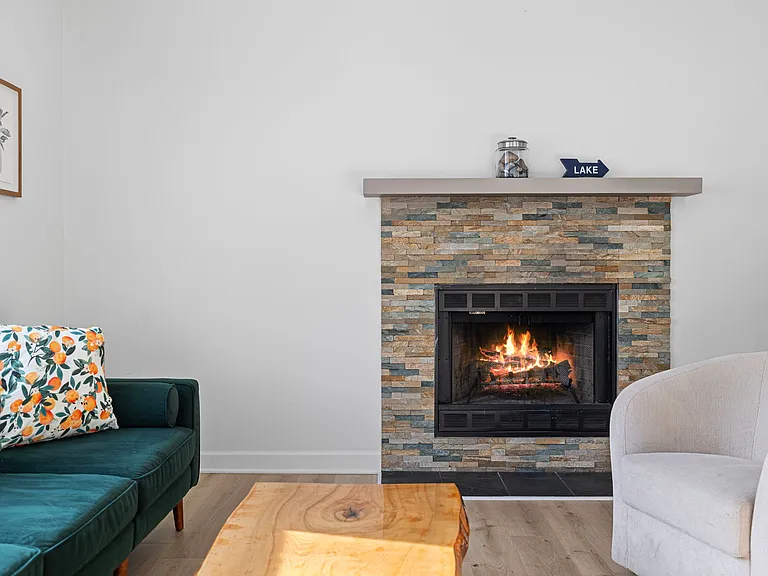 14480 Woodcrest Ln — Photo 10