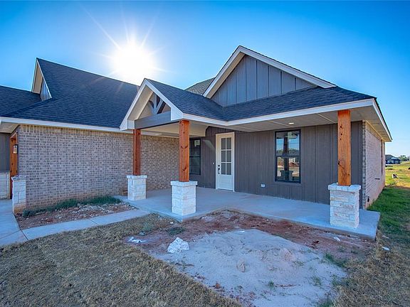 2nd image of 2447 Wind River Cir