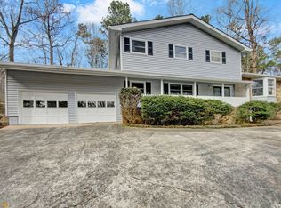 10880 Shallowford Rd, Roswell, GA 30075