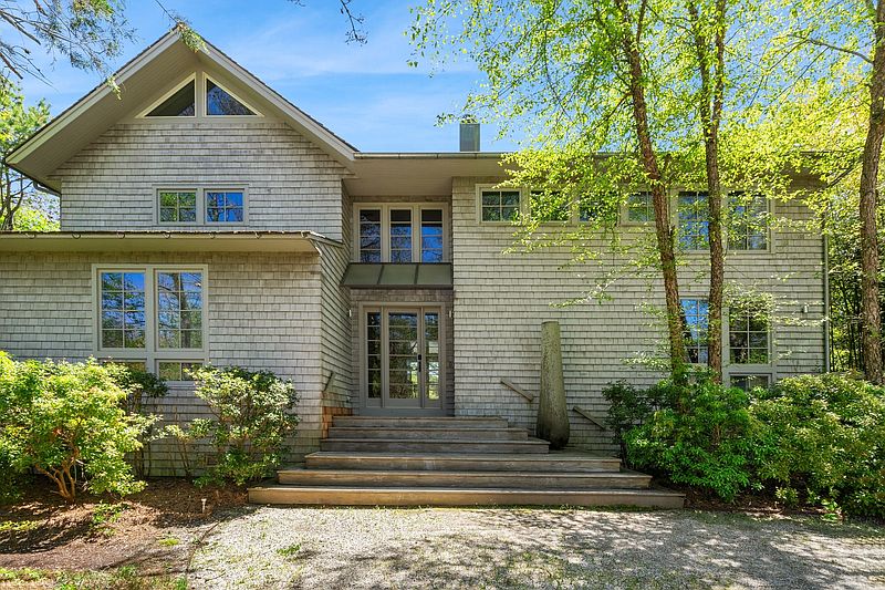 11 Ship Wreck Dr, Amagansett, NY 11930 | Out East