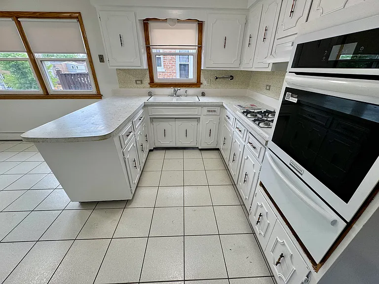 5421 W Windsor Ave #2 — Photo 8