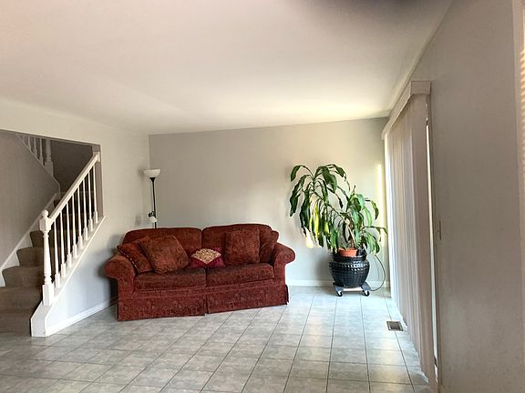 3rd image of 143 Jerome Ln #143