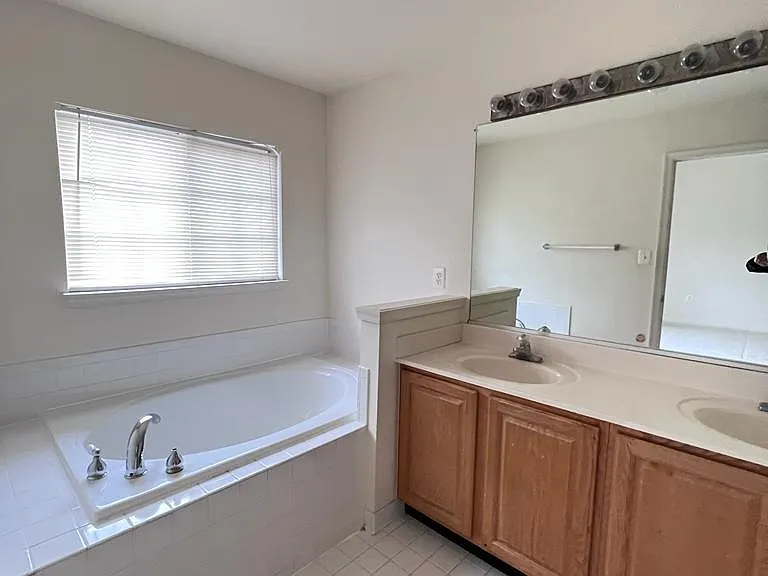 13205 Fox Ripple Ln — Photo 18