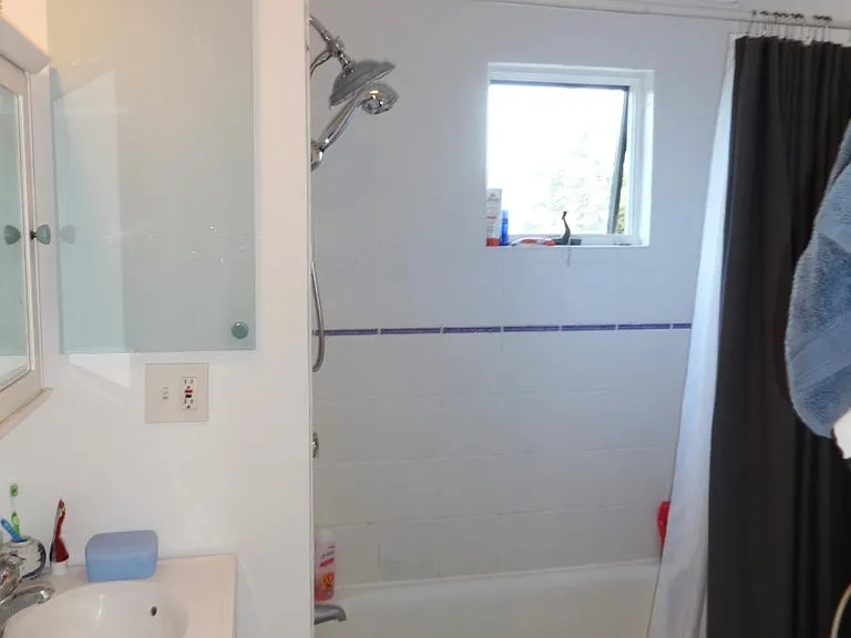 206 Sumner St #6 — Photo 8