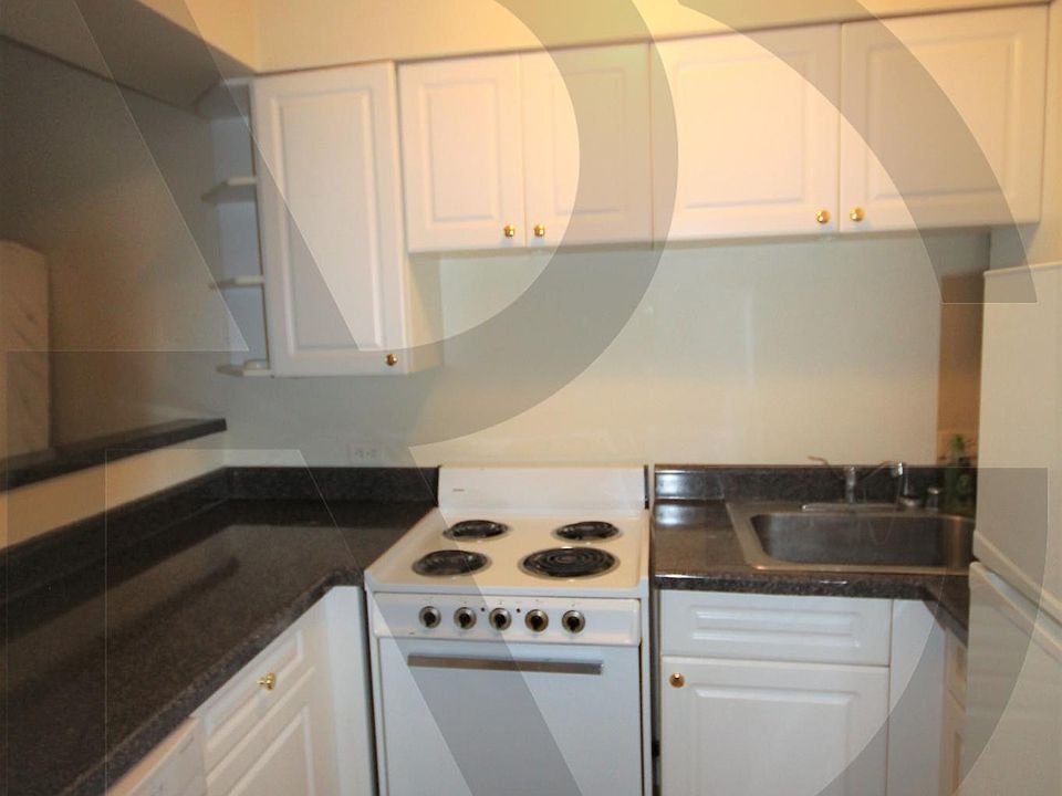 1st image of 1220 Lasalle St #4 C