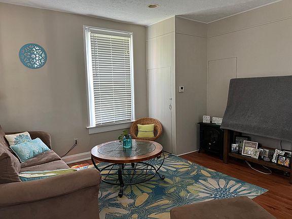 5th image of 501 Wirtz Way