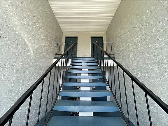 2nd image of 1046 N Plantation Dr #E8