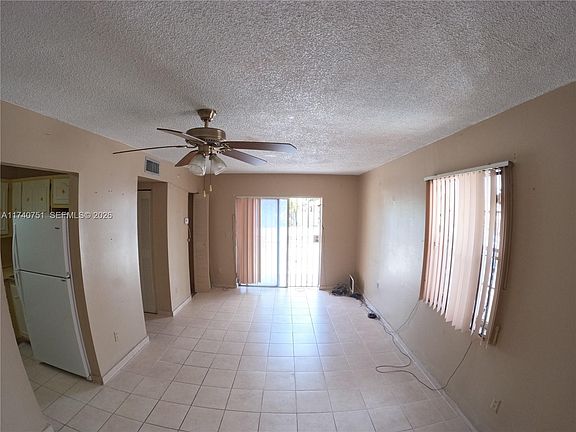 3rd image of 6820 W Flagler St APT 101