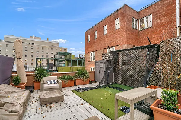 Rented by Nomad Property Group, LLC | media 11