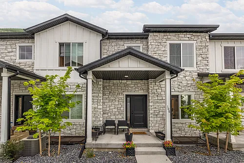 1161 N 550 W #108 Photo 1