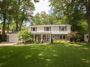 20940 Valley Forge Dr, Fairview Park, OH 44126