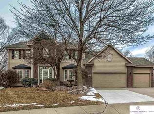 6006 S 180th Avenue Cir, Omaha, NE 68135
