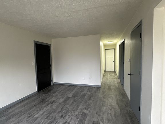 3rd image of 865 Cook Ave #6