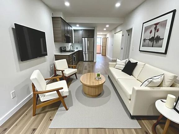 3rd image of 4160-4162 20th St