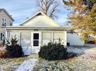 316 W Chestnut St, Hoopeston, IL 60942