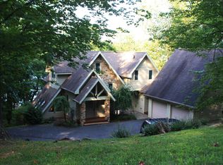 119 Ridgewood Dr, Oakland, MD 21550